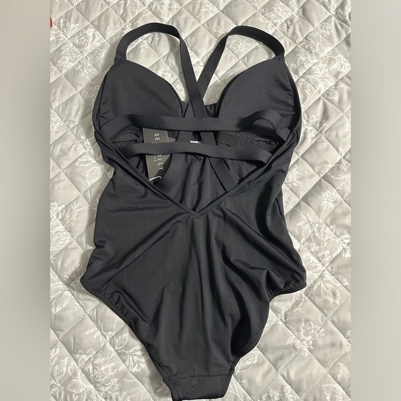Seafolly Shine On Deep V Maillot One Piece, Size 12 (v) - Picture 13 of 13